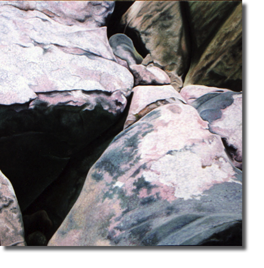 Rock Series 1 No.18 (2000)
105 x 105 cm
oil on canvas
(Sold)